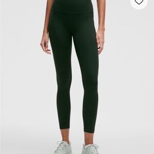 lululemon Wunder Train 25” leggings with pockets